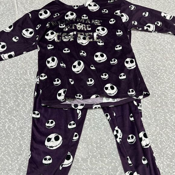 Disney Size XS (0-2) Women Dark Purple Nightmare Before Christmas Pajama Set - Picture 3 of 5
